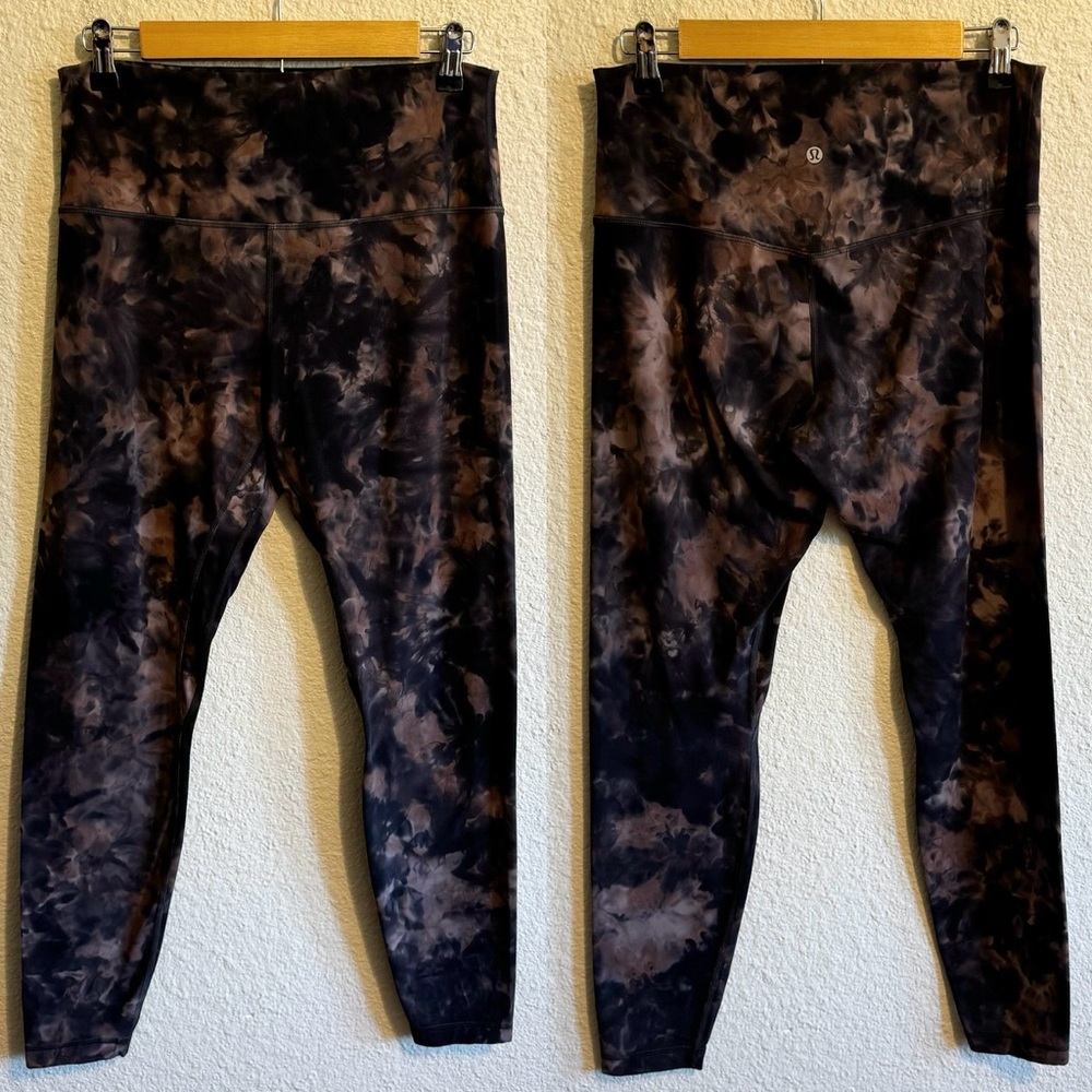 Lululemon Align Pant 28" Leggings
Diamond Dye Graphite Grey Pink Pastel 12 - Picture 2 of 8